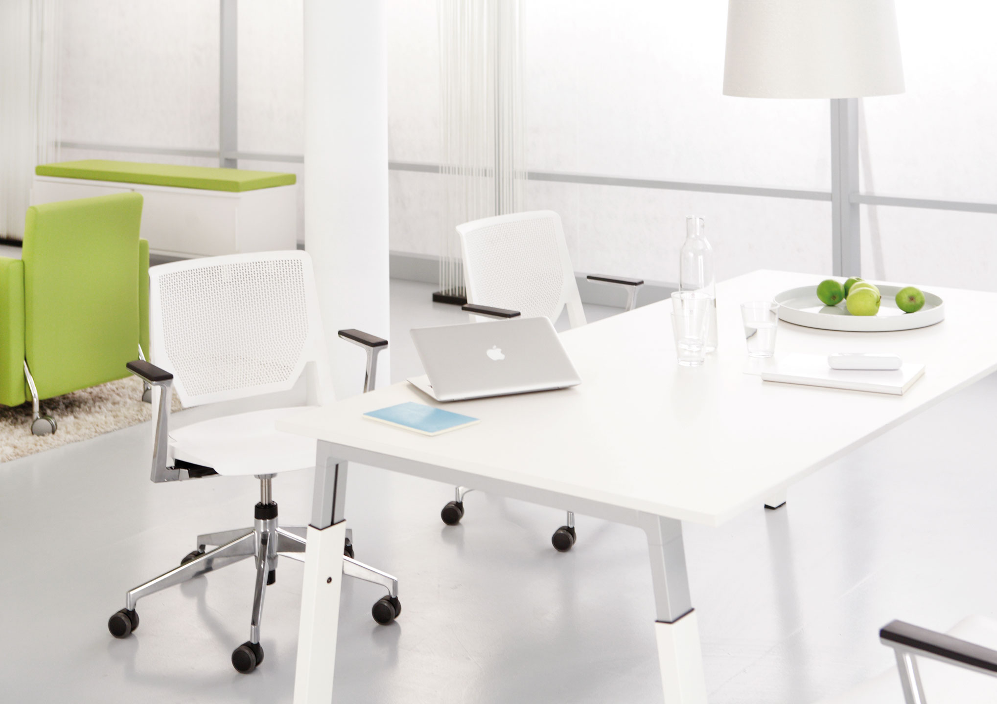 Very Conference chairs in white at collaborative table