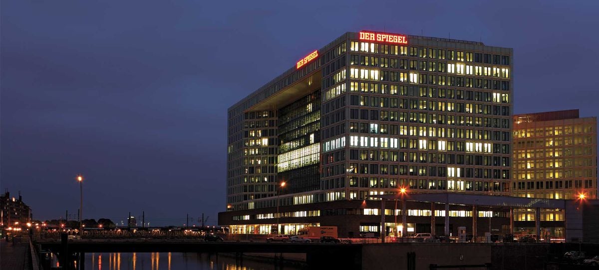 Der Spiegel-Verlag ist Herausgeber von „Der Spiegel“, „Spiegel Online“ und dem „Manager Magazin“. Der Verlag ist in Hamburg in eines der modernsten Mediengebäude Europas gezogen.