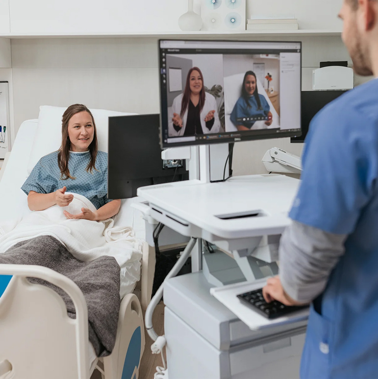 Haworth Carefit Slim 2.0 LCD cart in a patient's room