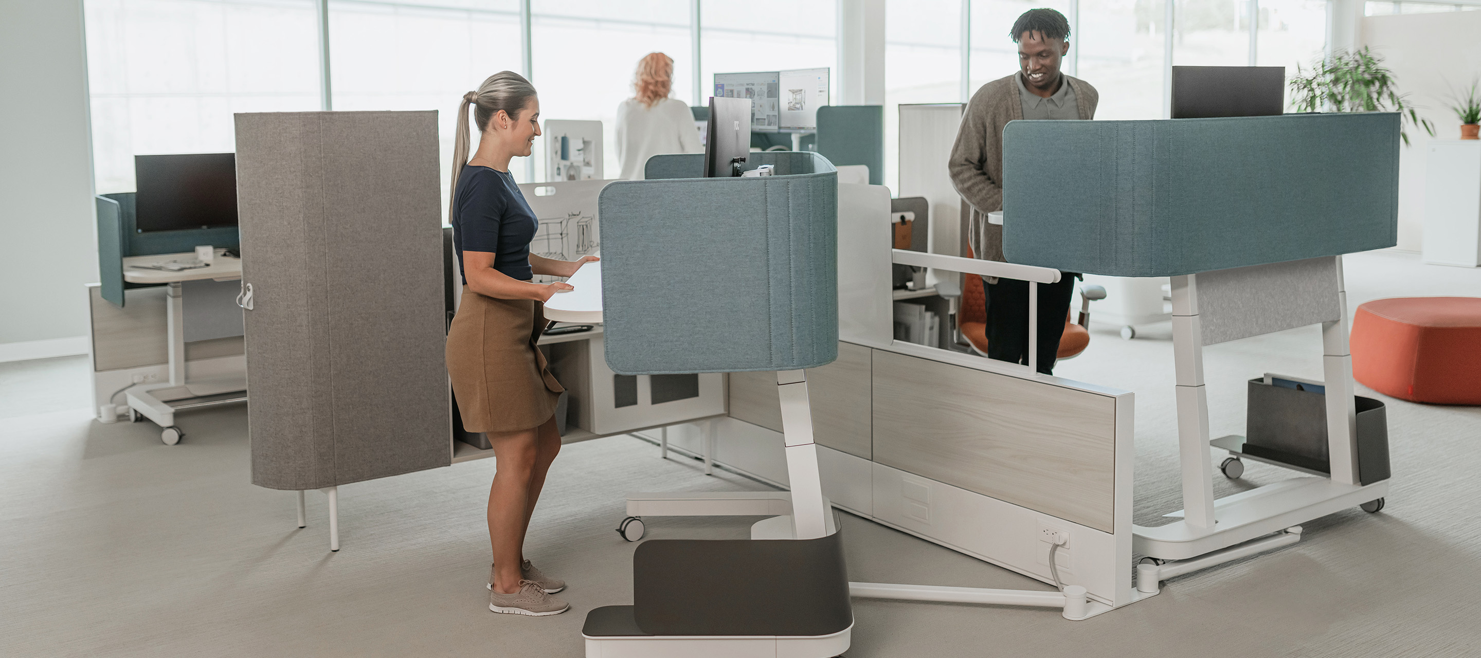 Haworth Compose Echo workspaces in a office space view 2