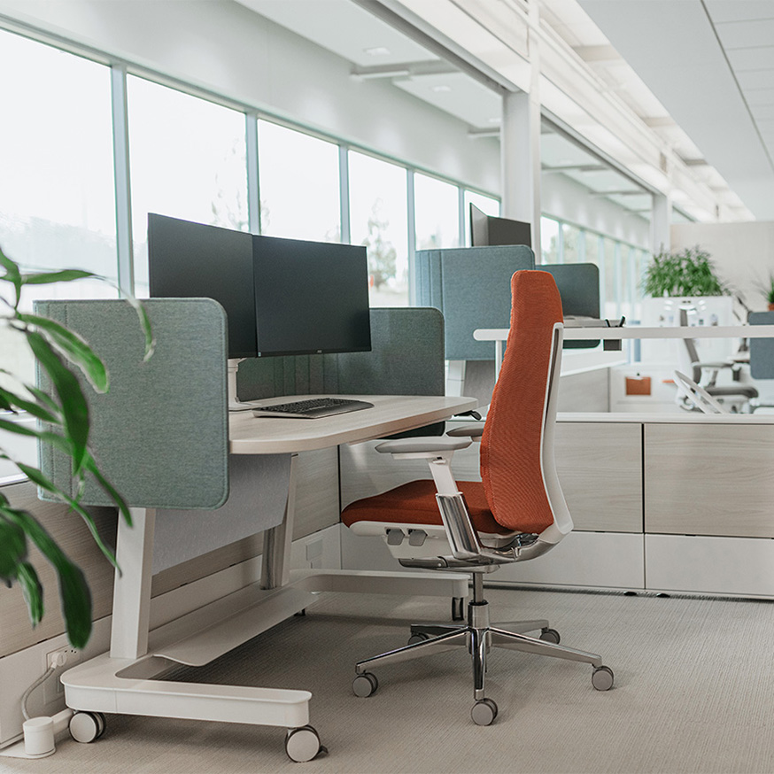 Haworth Compose Echo workstation with Fern chair in a office space