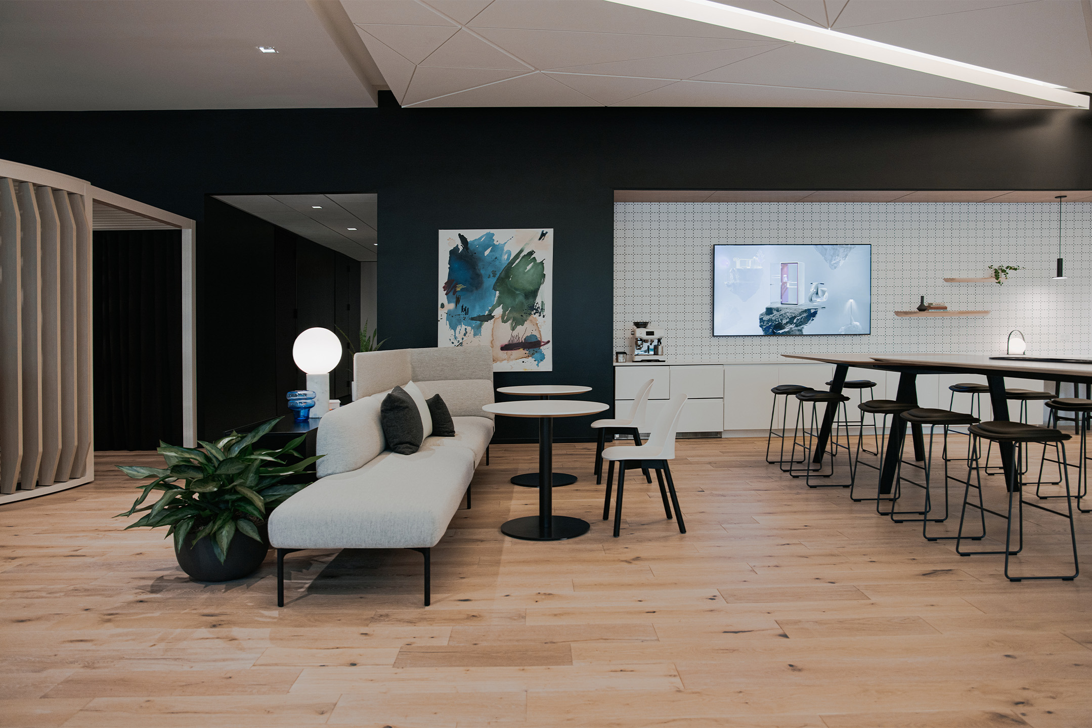Haworth Houston showroom Café & Client Kick Off Space