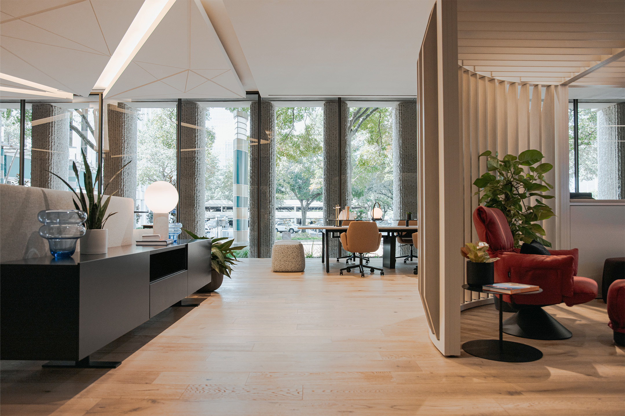 Haworth Houston showroom Pergola & Intuity Touchdowns