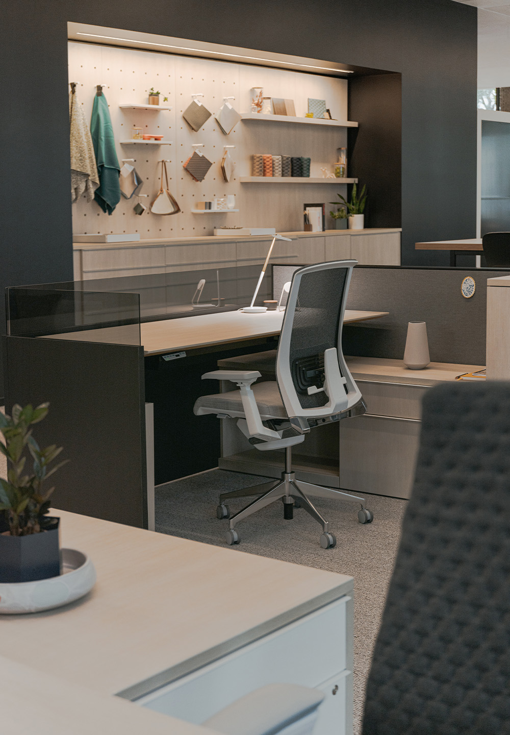 Haworth Workstations & Design Resource Center (DRC)