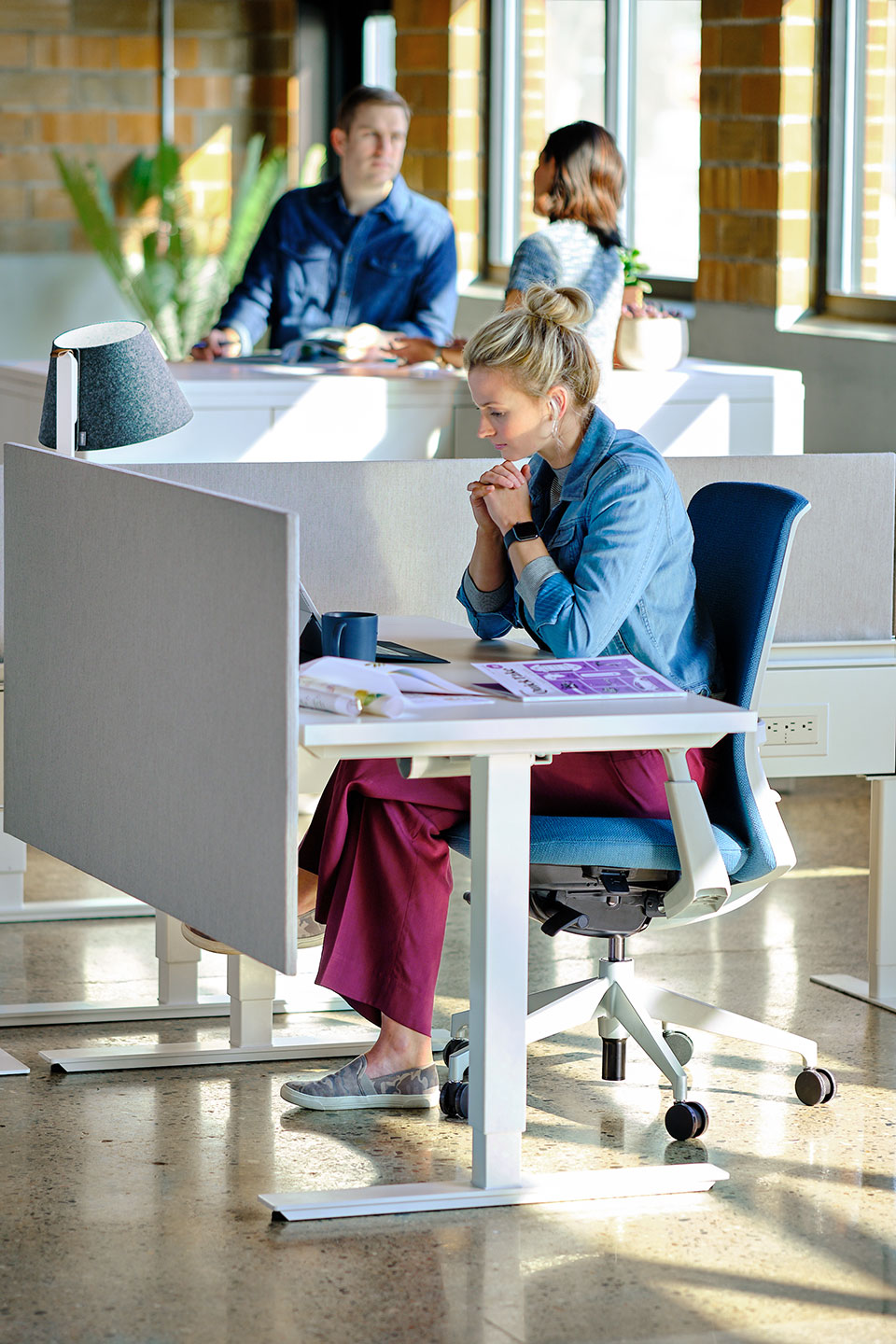 Haworth Compose Connections Workspace dividers in grey in office space with employees working at desks and collaborating