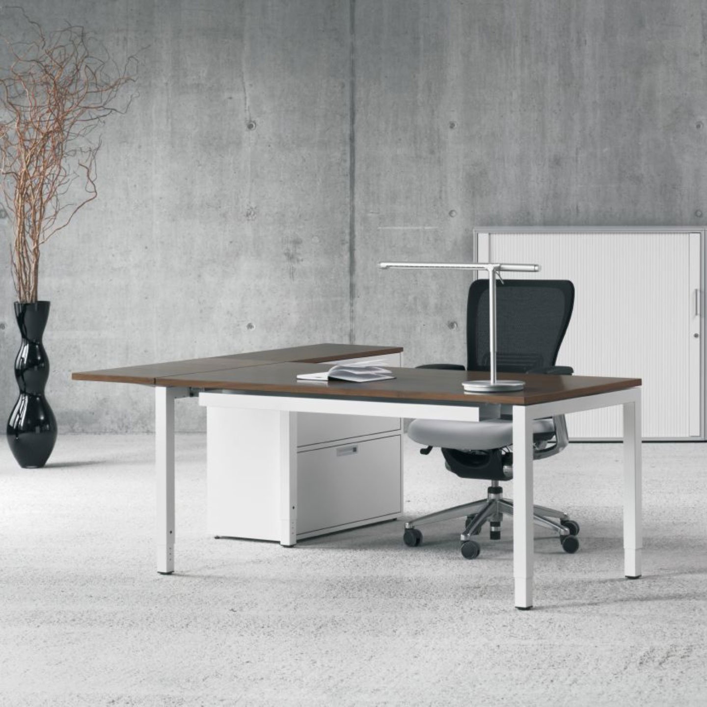 Brazo sales table lamp