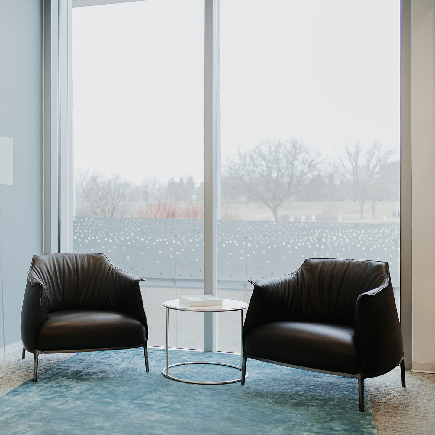 Poltrona frau archibald best sale chair
