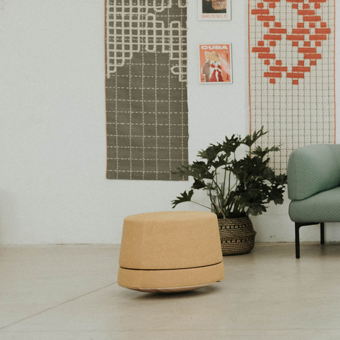 Haworth Buzzibalance pouf in yellow color with Bandas space runners in a lobby