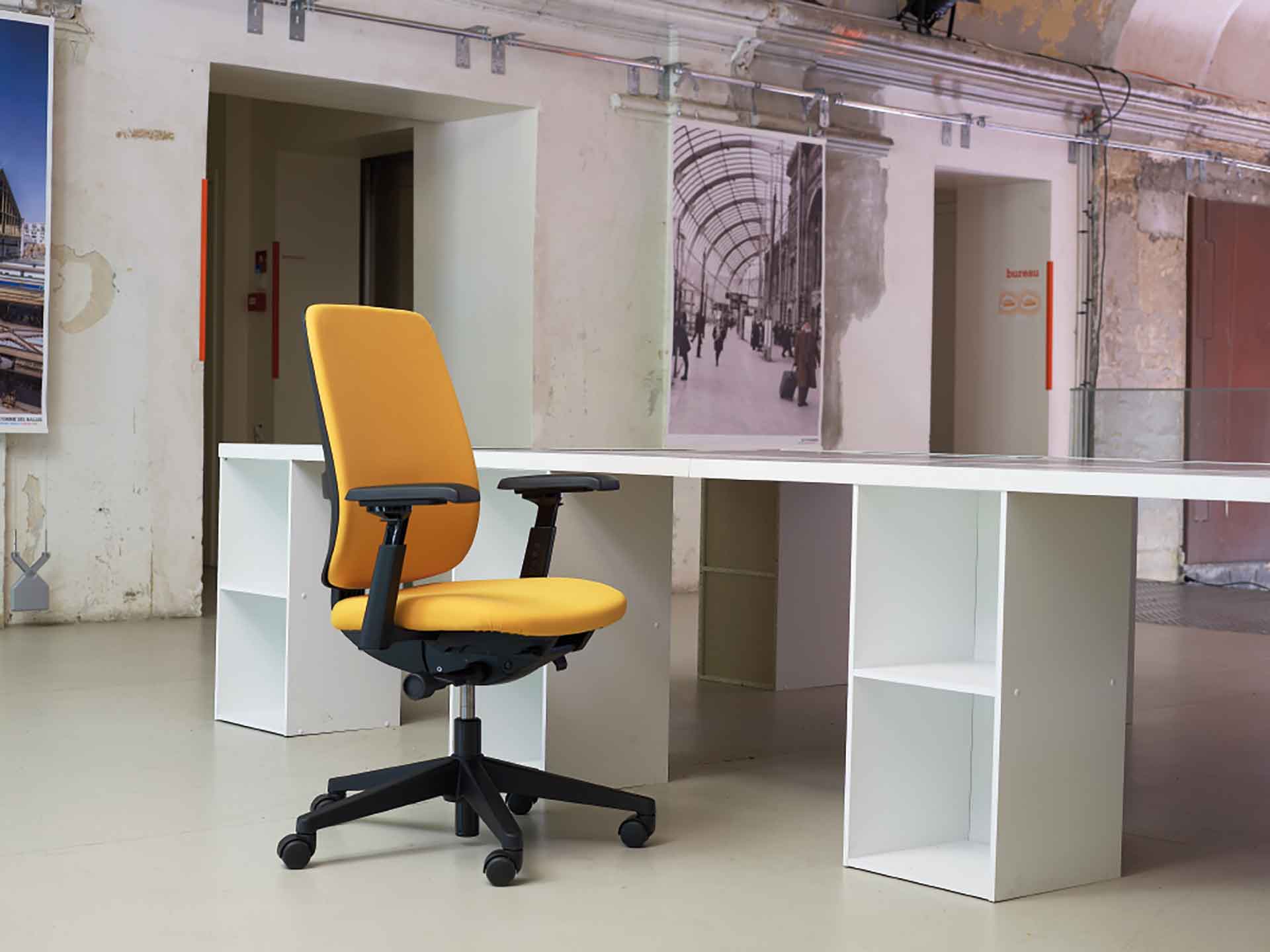 Haworth lively task shop chair