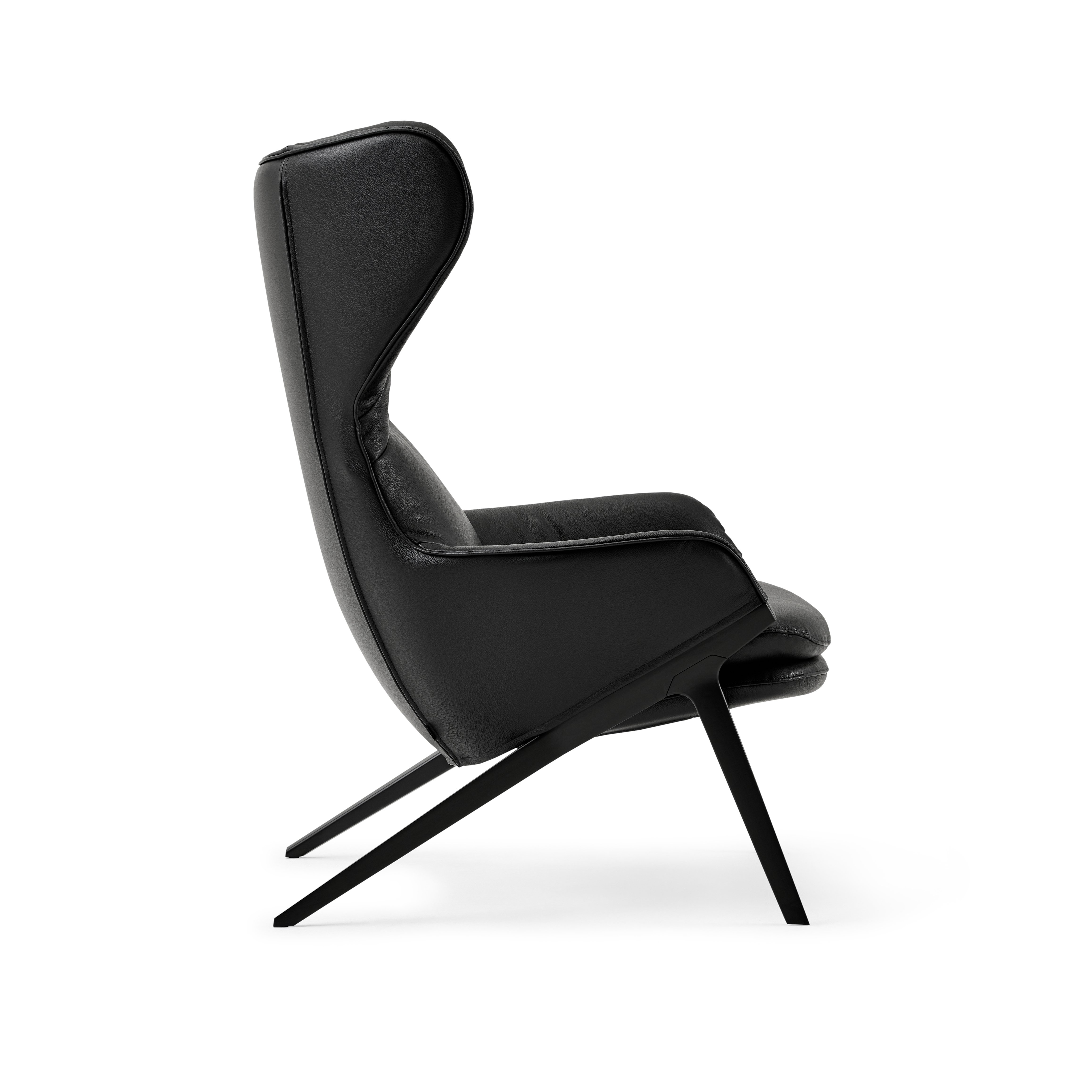 Detail side shot of the P22 lounge chair in Grafite