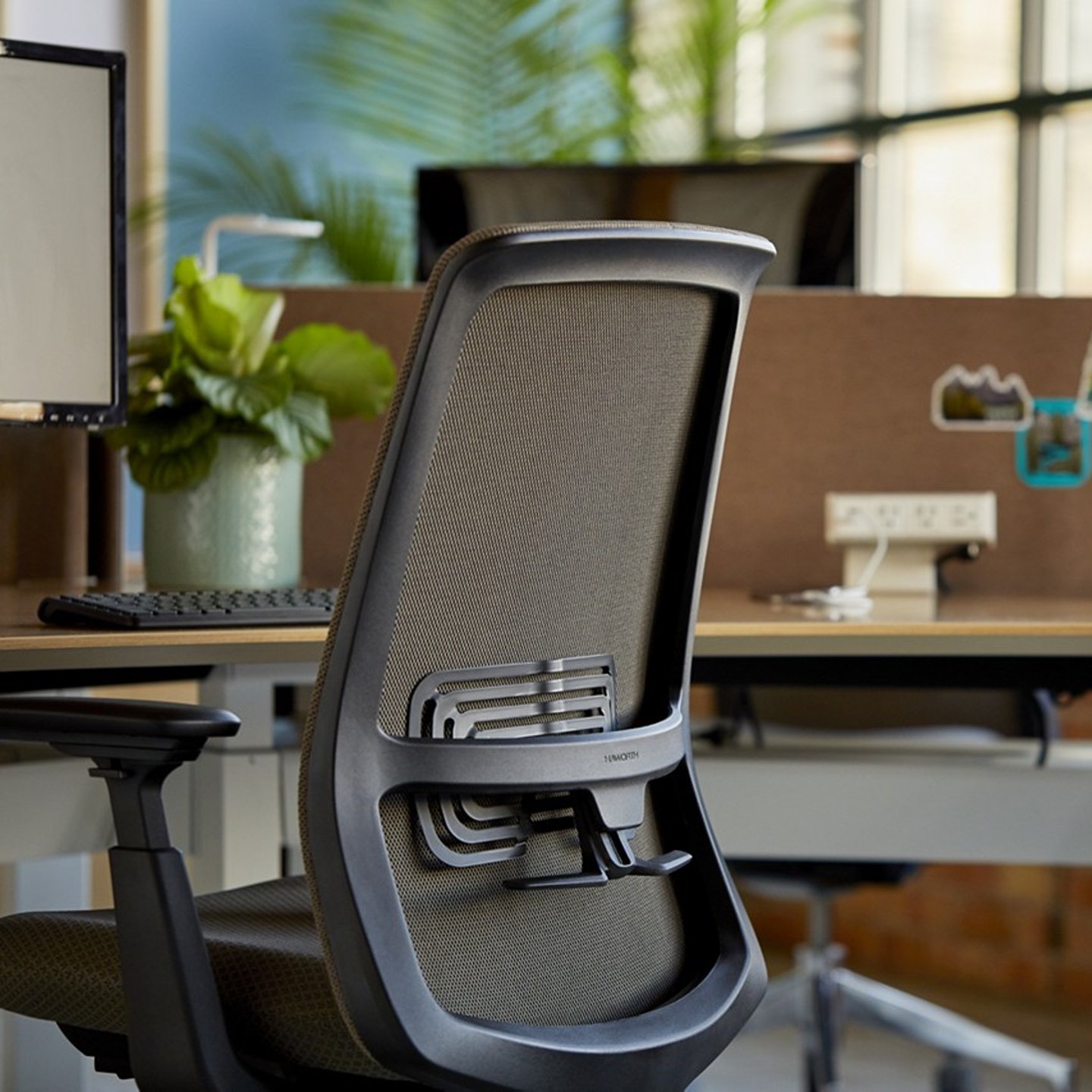 Haworth soji shop office chair