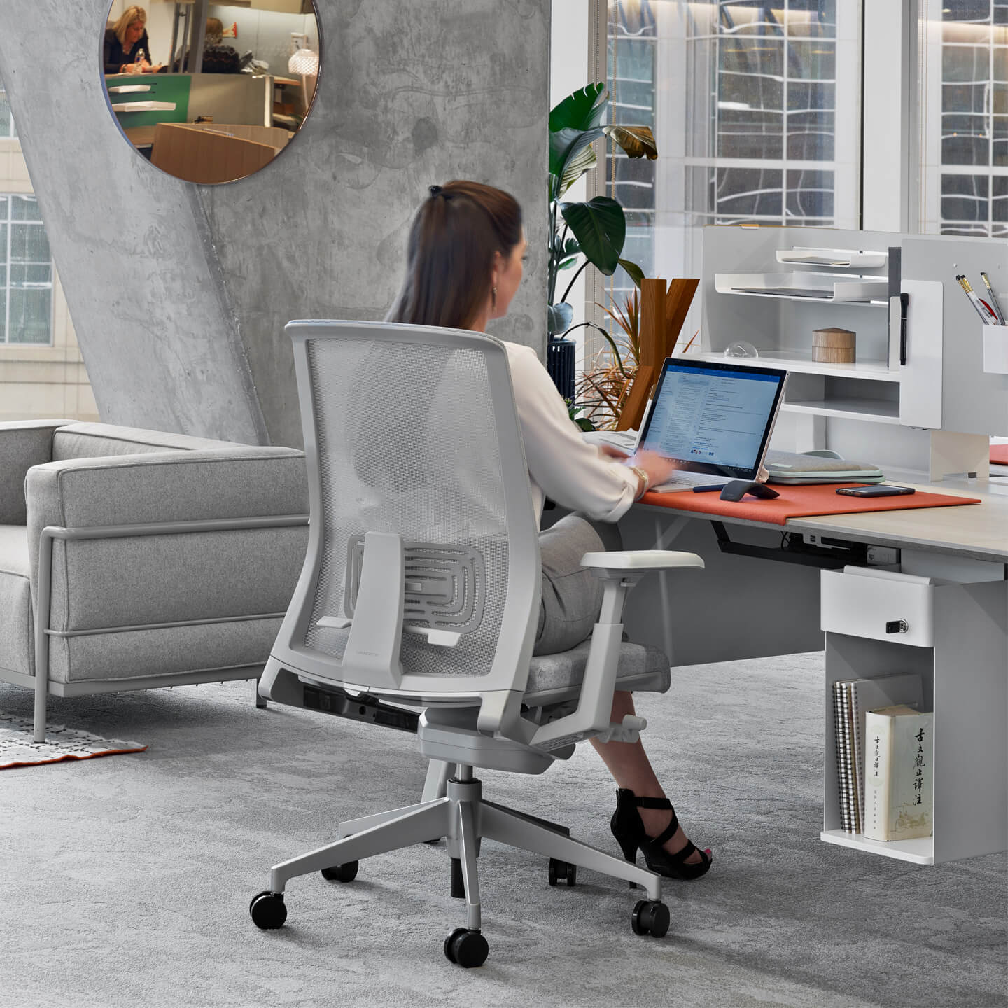 Ufm office outlet furniture manufacturers