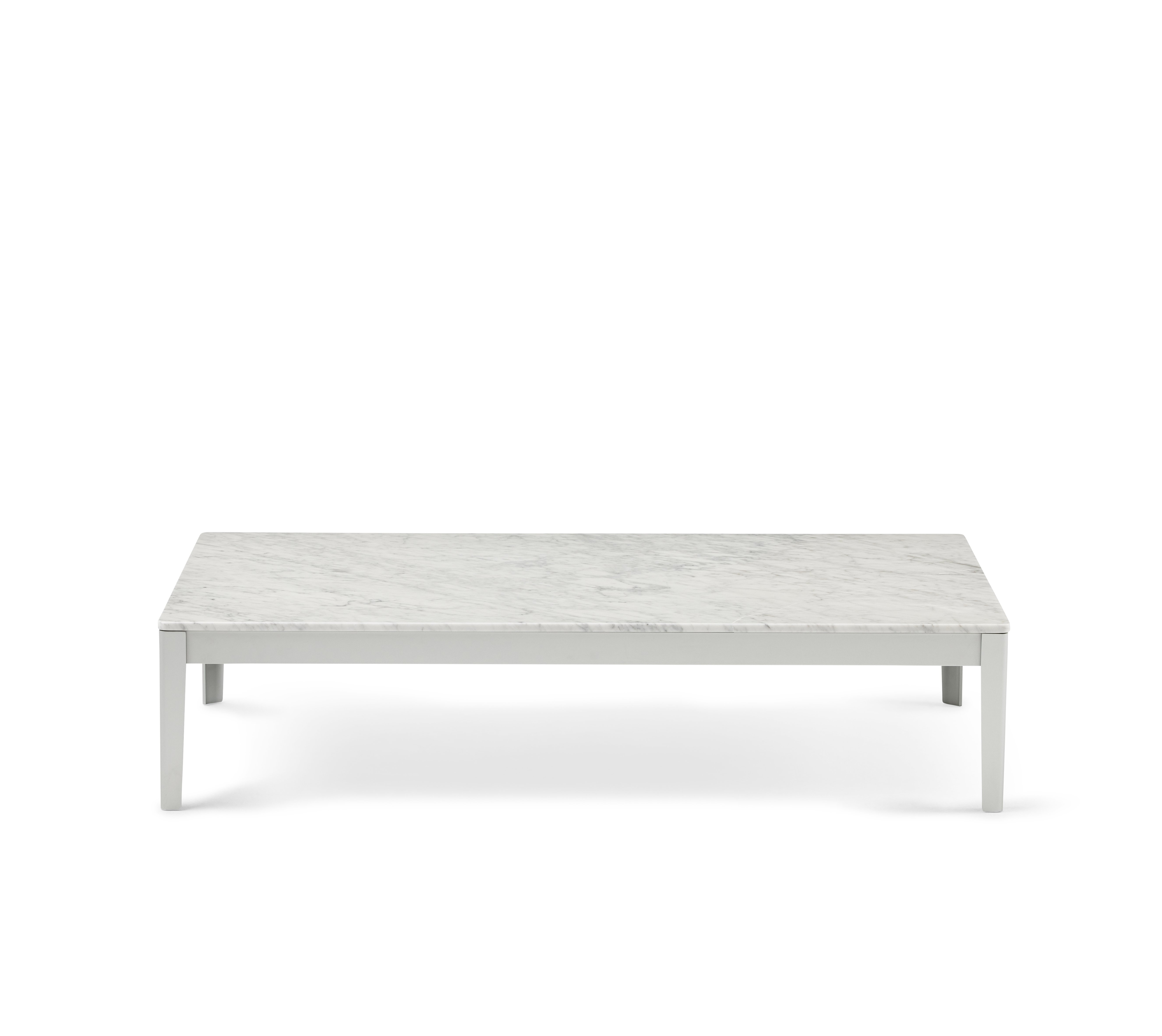 White sweep photography of Cassina's Cotone table