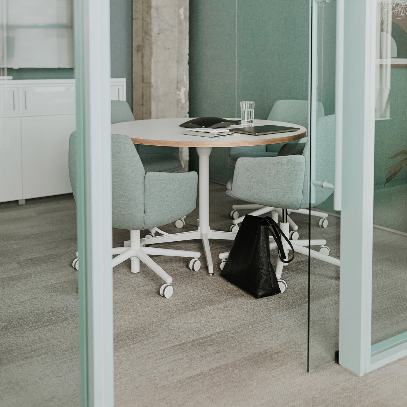 Jive Collaborative Table Haworth