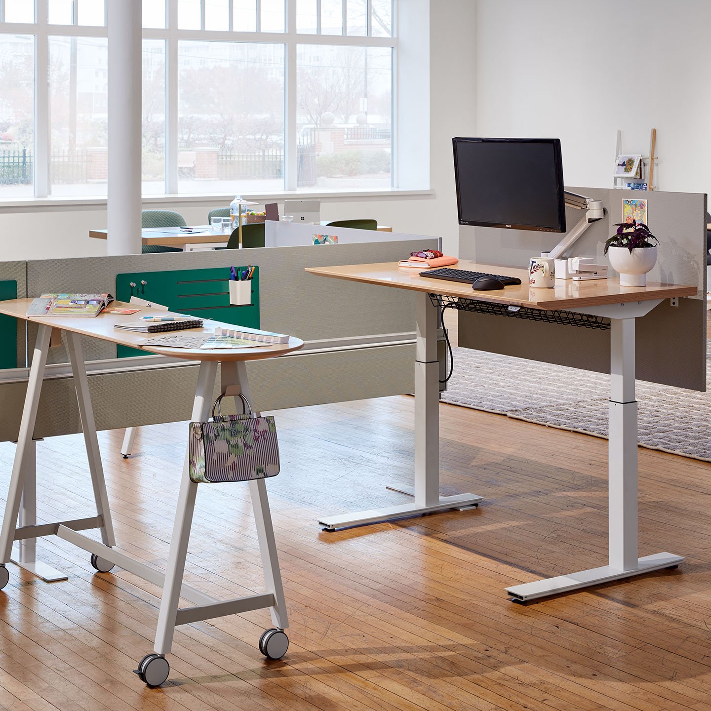 Planes Height Adjustable Table Haworth
