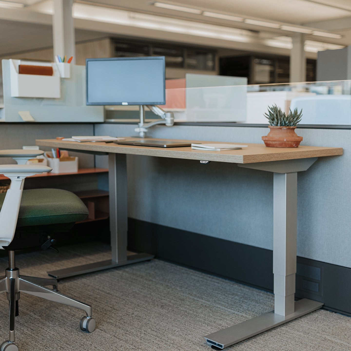 Haworth height outlet adjustable table