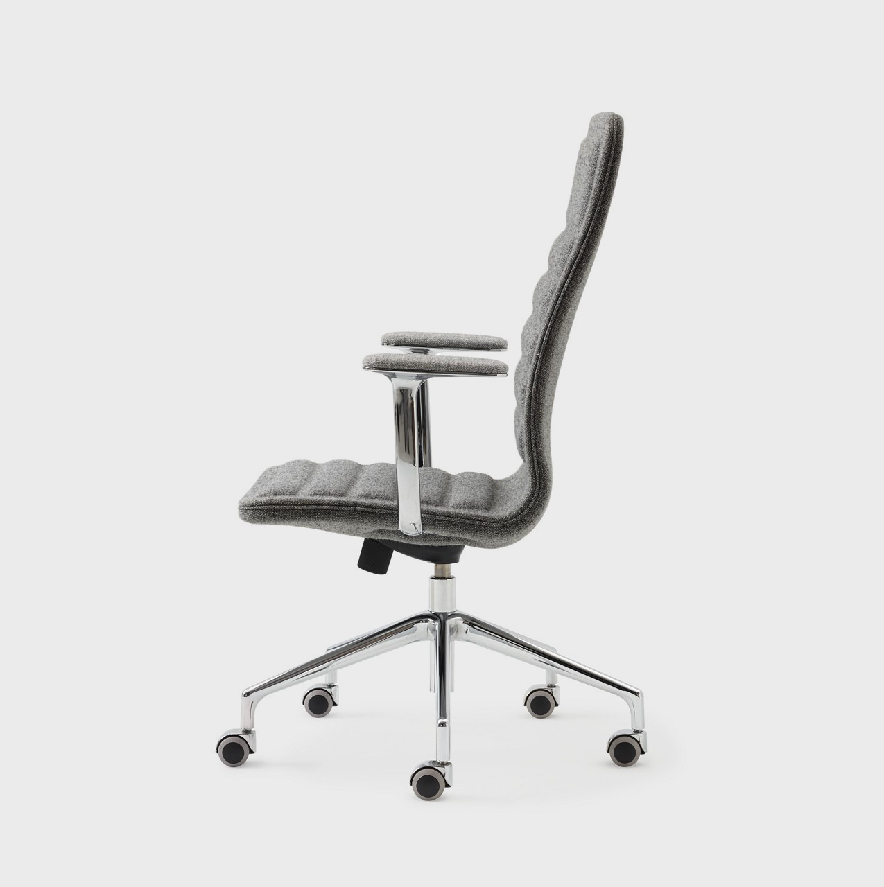 Lotus Chair - Hallingdal 126 (GU-126)