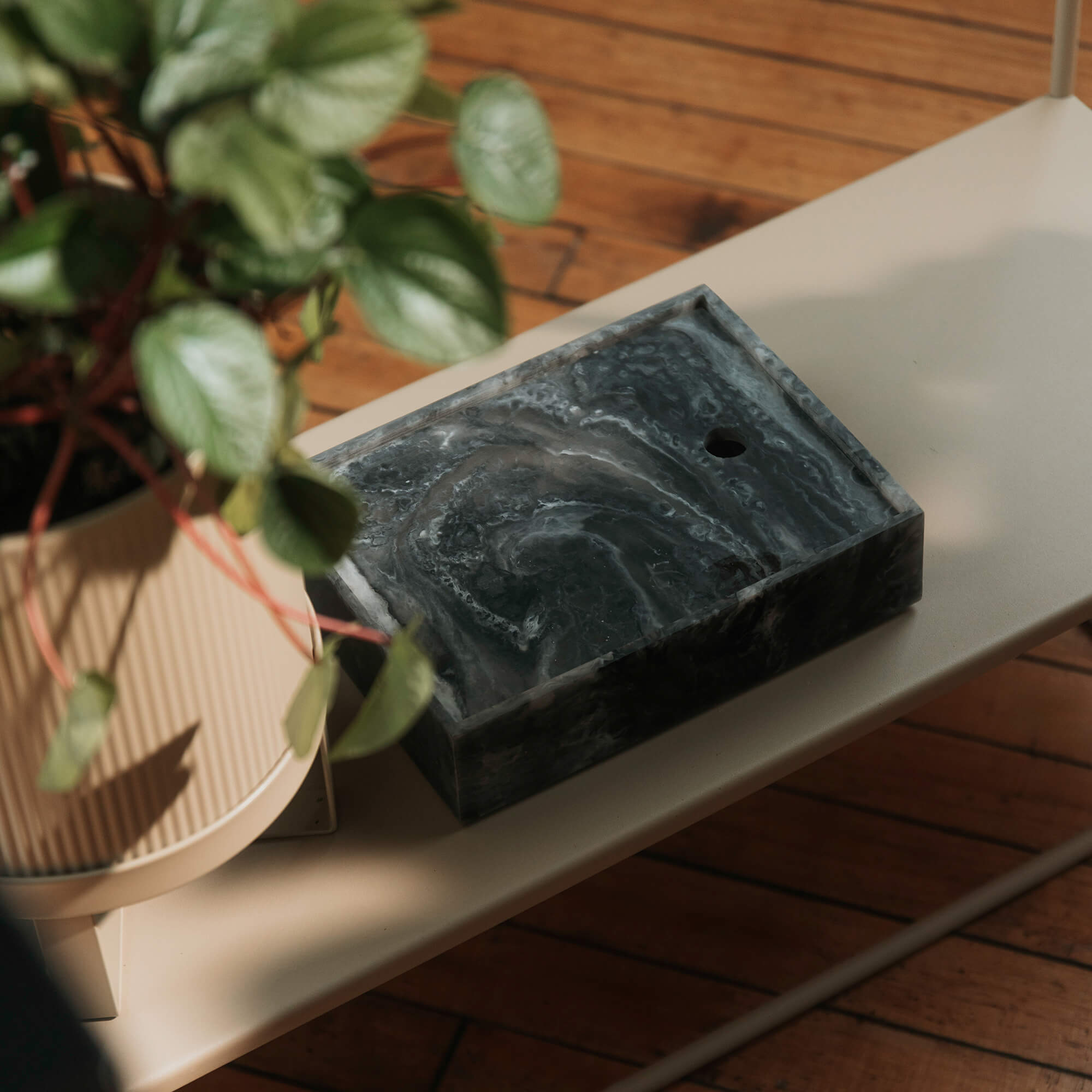 Mist Box - Small / Charcoal (FRL-CH)