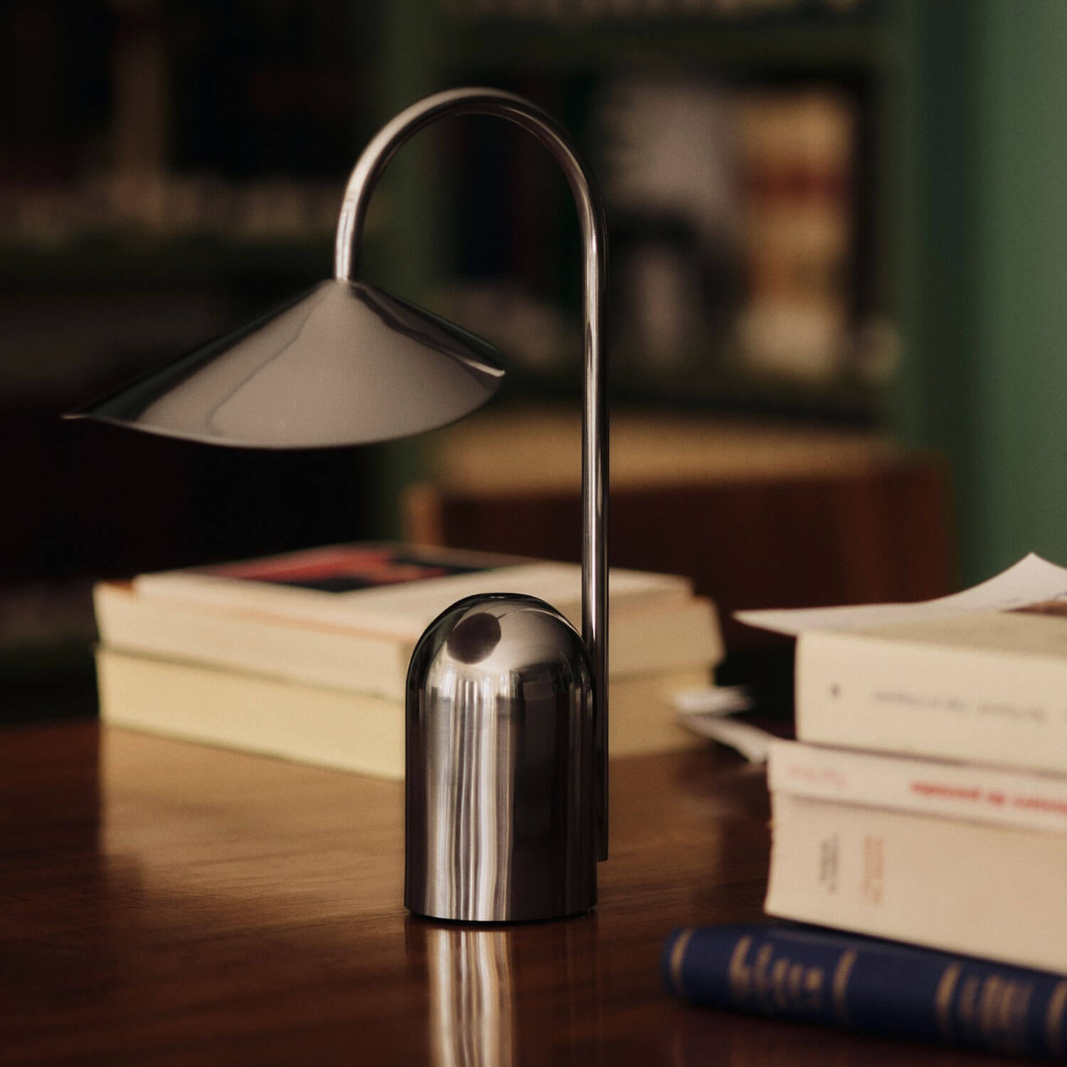 Arum Portable Lamp - Oxide Red (FRL-OR)