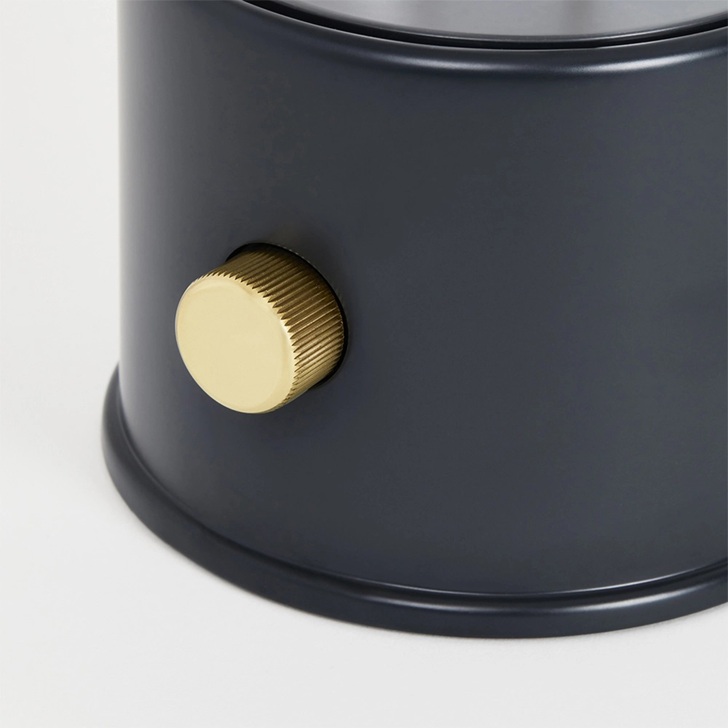 Muse Portable Lamp - Hackles Black (TL_HB)