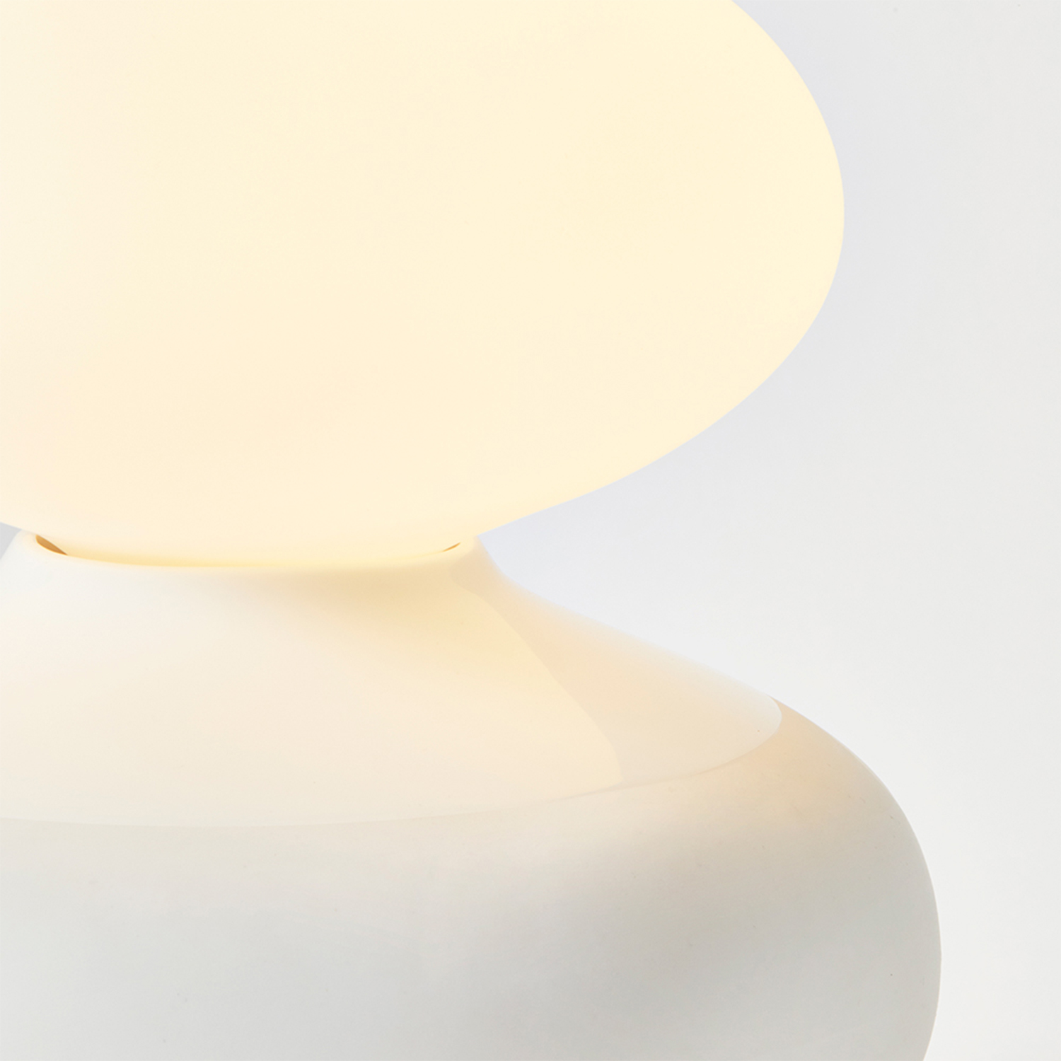 Reflection Oval Table Lamp - White