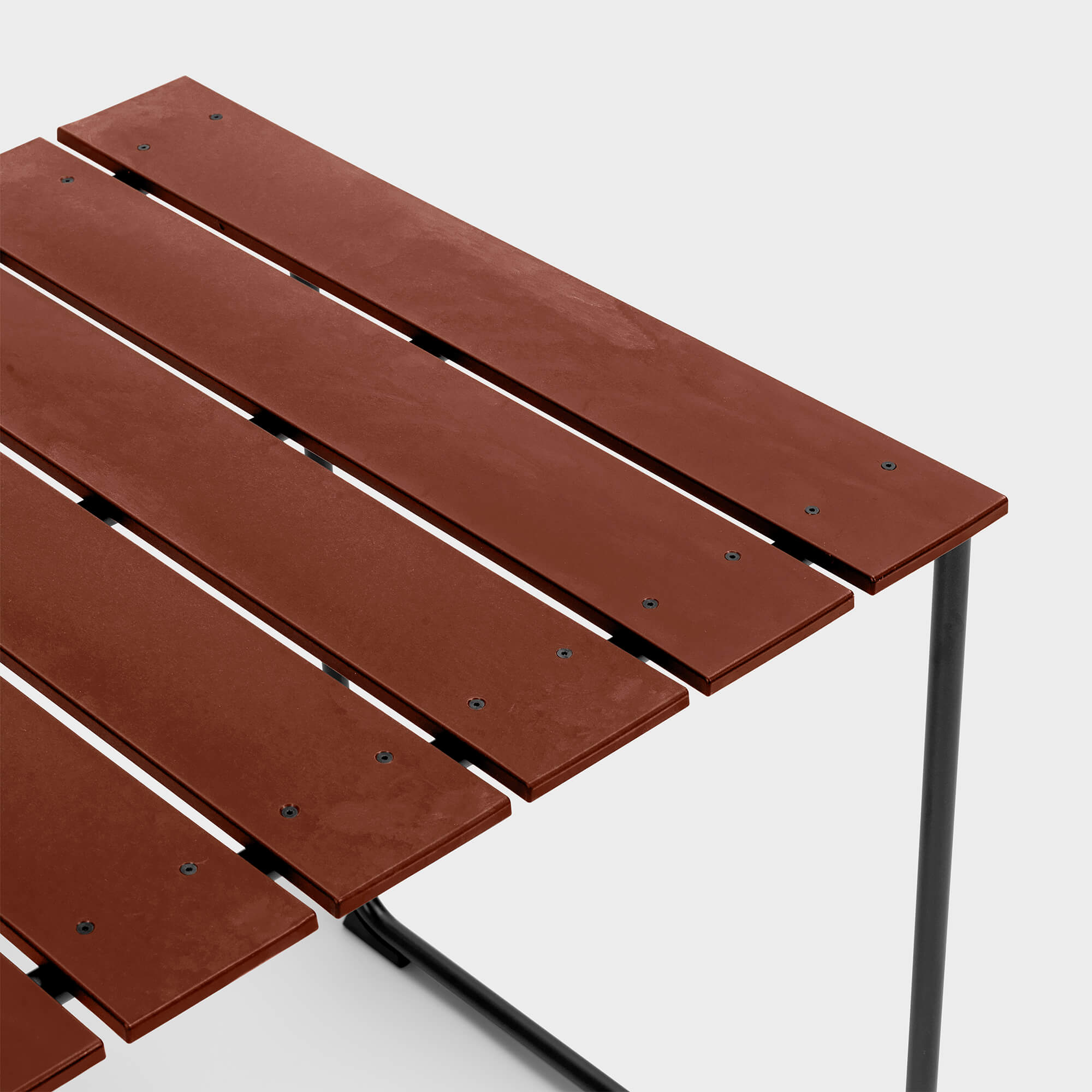 Ocean Outdoor Dining Table - Burnt Red (MO_BR) / 4-Person