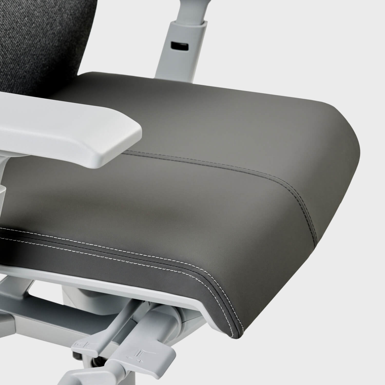 Haworth x Xbox: Very Gaming Chair - With Lumbar