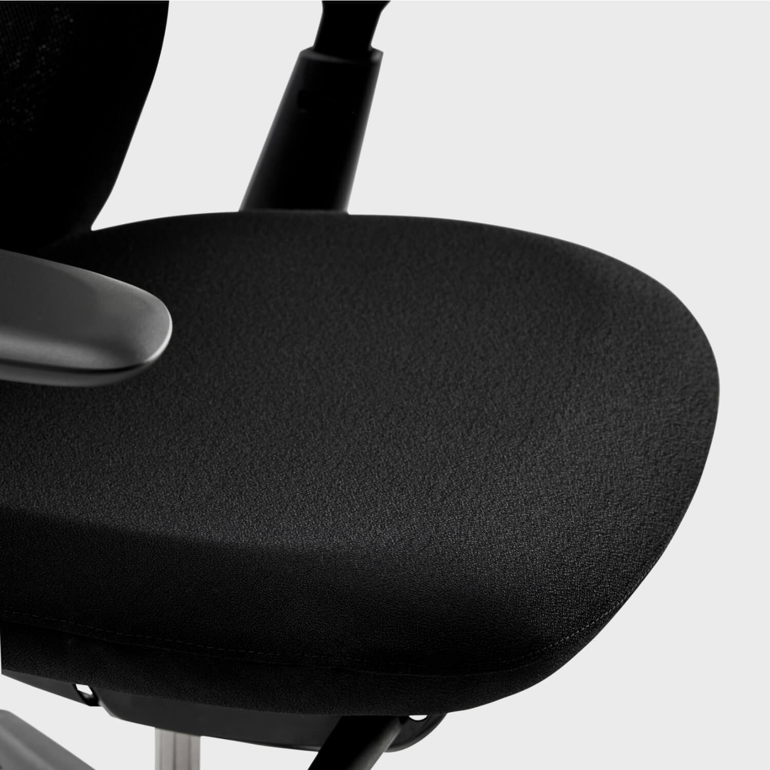 Soji XL Office Chair - Mesh / No