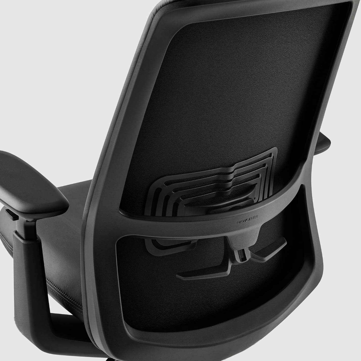 Soji XL Office Chair - Vegan Leather / Yes