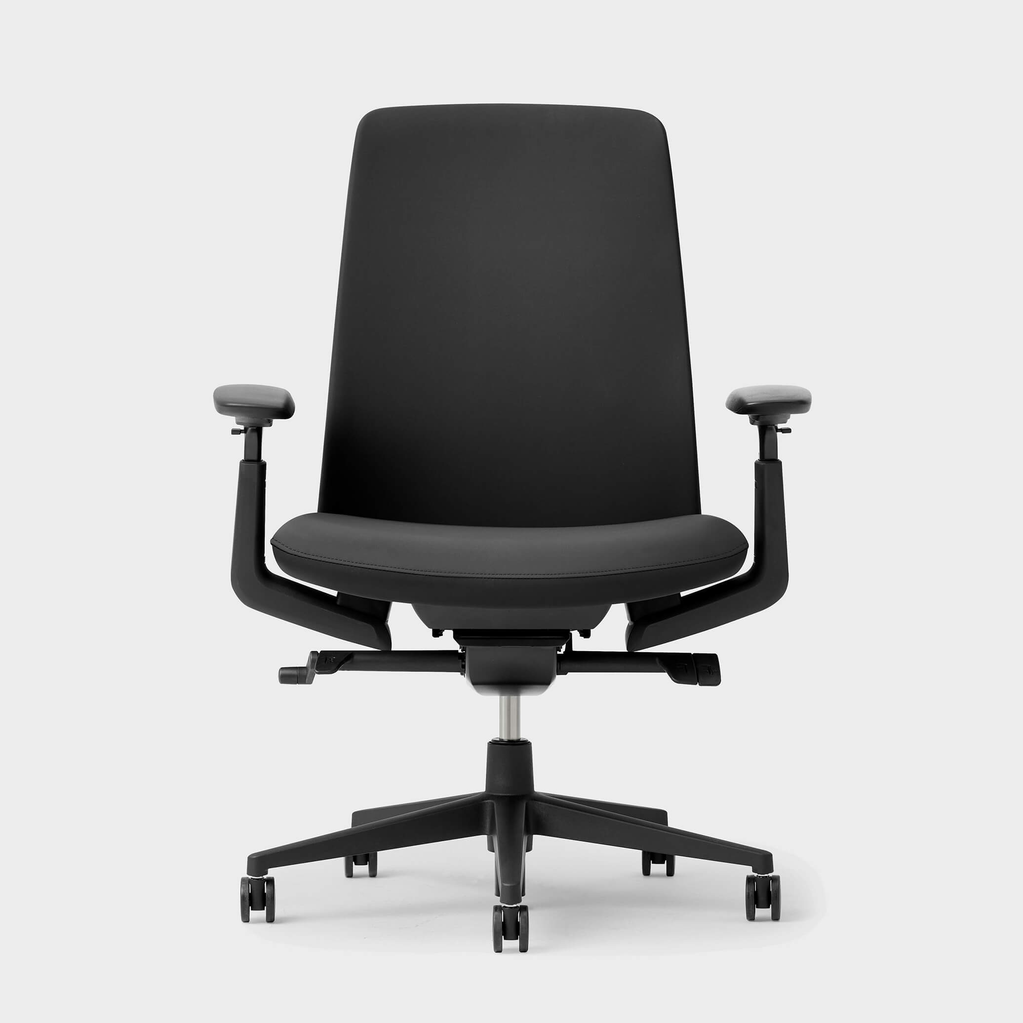 Soji XL Office Chair - Vegan Leather / Yes
