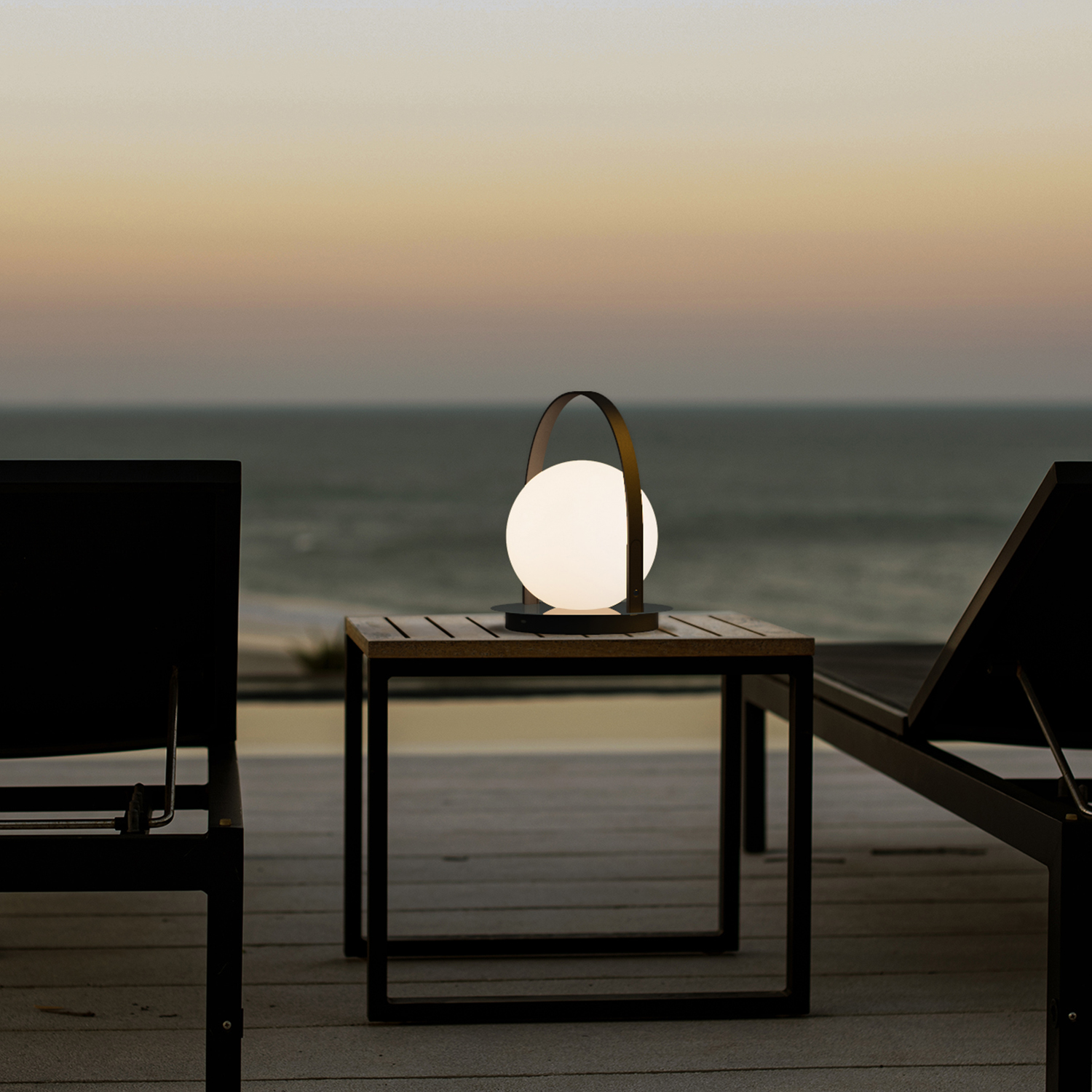 Bola Portable Lantern - Black (TR_F) / Black (XP_KC)
