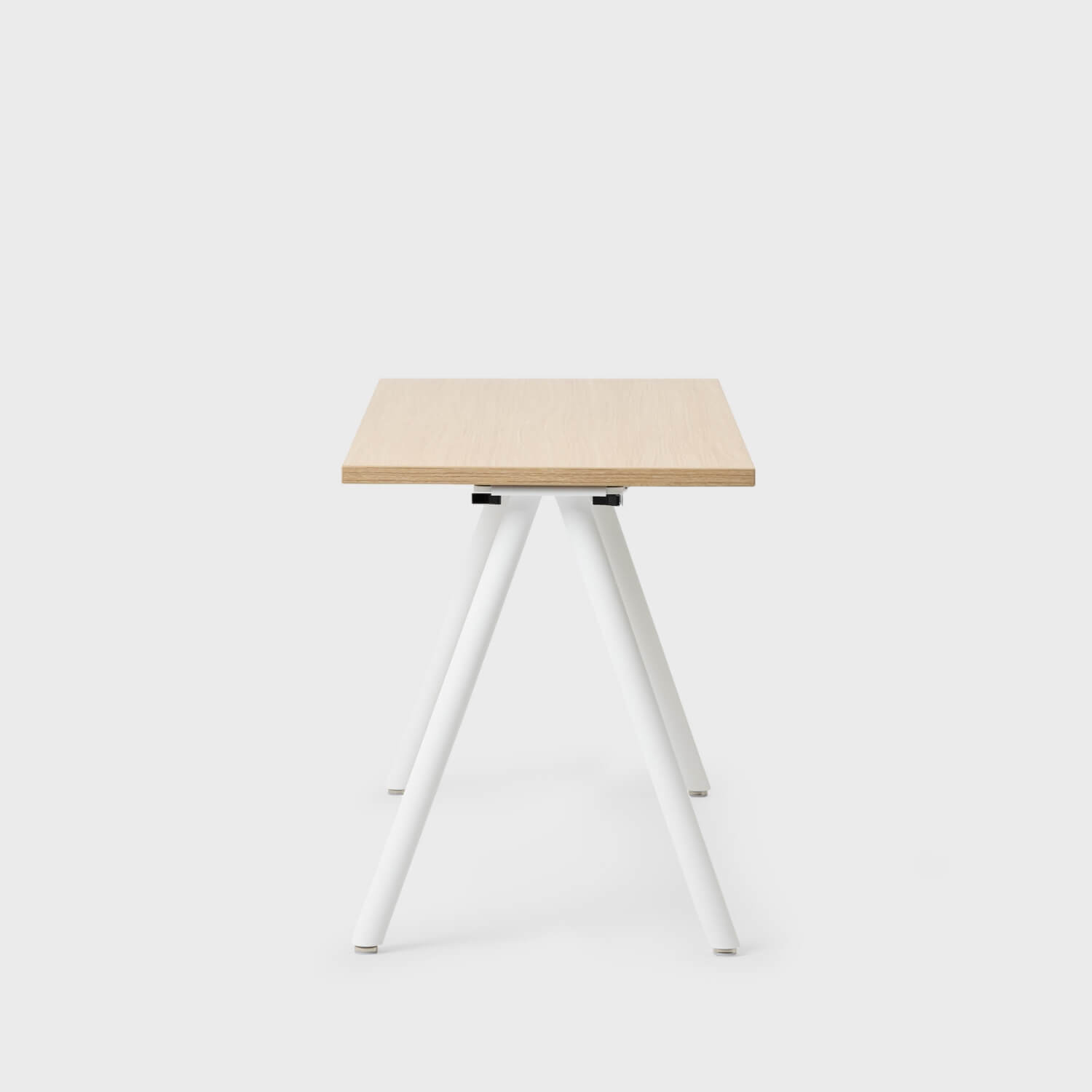 Metro Desk - Landmark (H-KM) / 24 x 48 / White (TR-PLS)