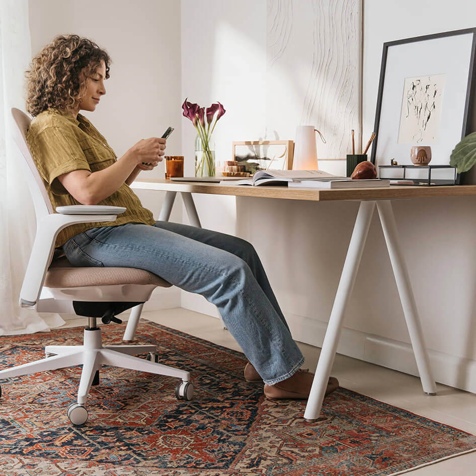 Metro Desk - Linen (H-WL) / 24 x 48 / Black (TR-K)