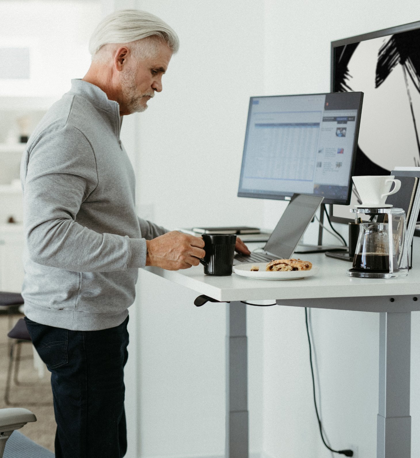Upside SittoStand Desk, Extended Range Haworth Retail Store